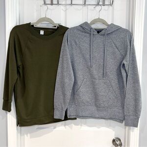 Old Navy and Athletic Women Long Sleeve Shirt & Hoodie Sweatshirt Bundle XS